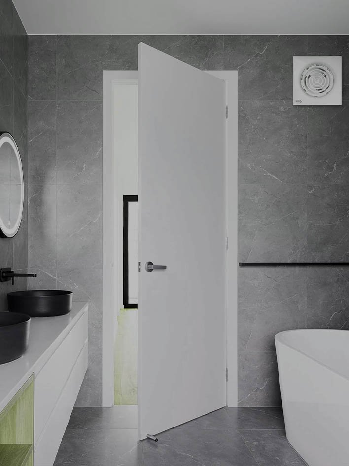 The Secret to a Steam-Free Bathroom (That No One Talks About)